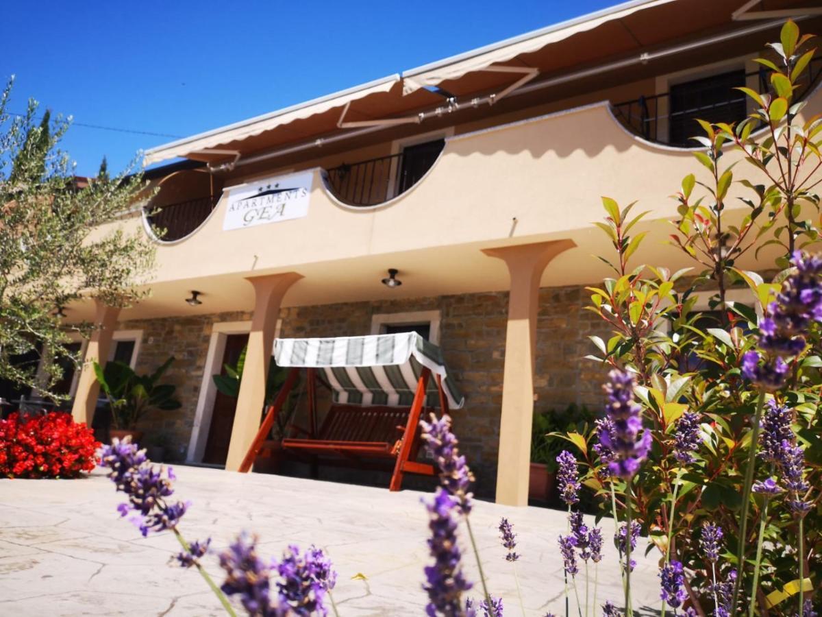 Apartments Gea Lucija Exterior foto